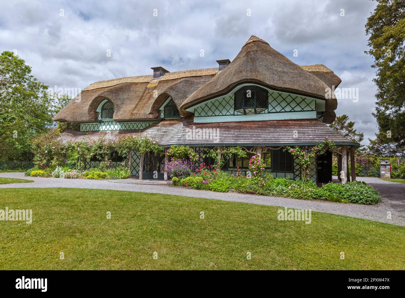 Swiss Cottage, un 19th ° secolo cottage orne, cottage ornamentale di John Nash a Cahir Foto Stock