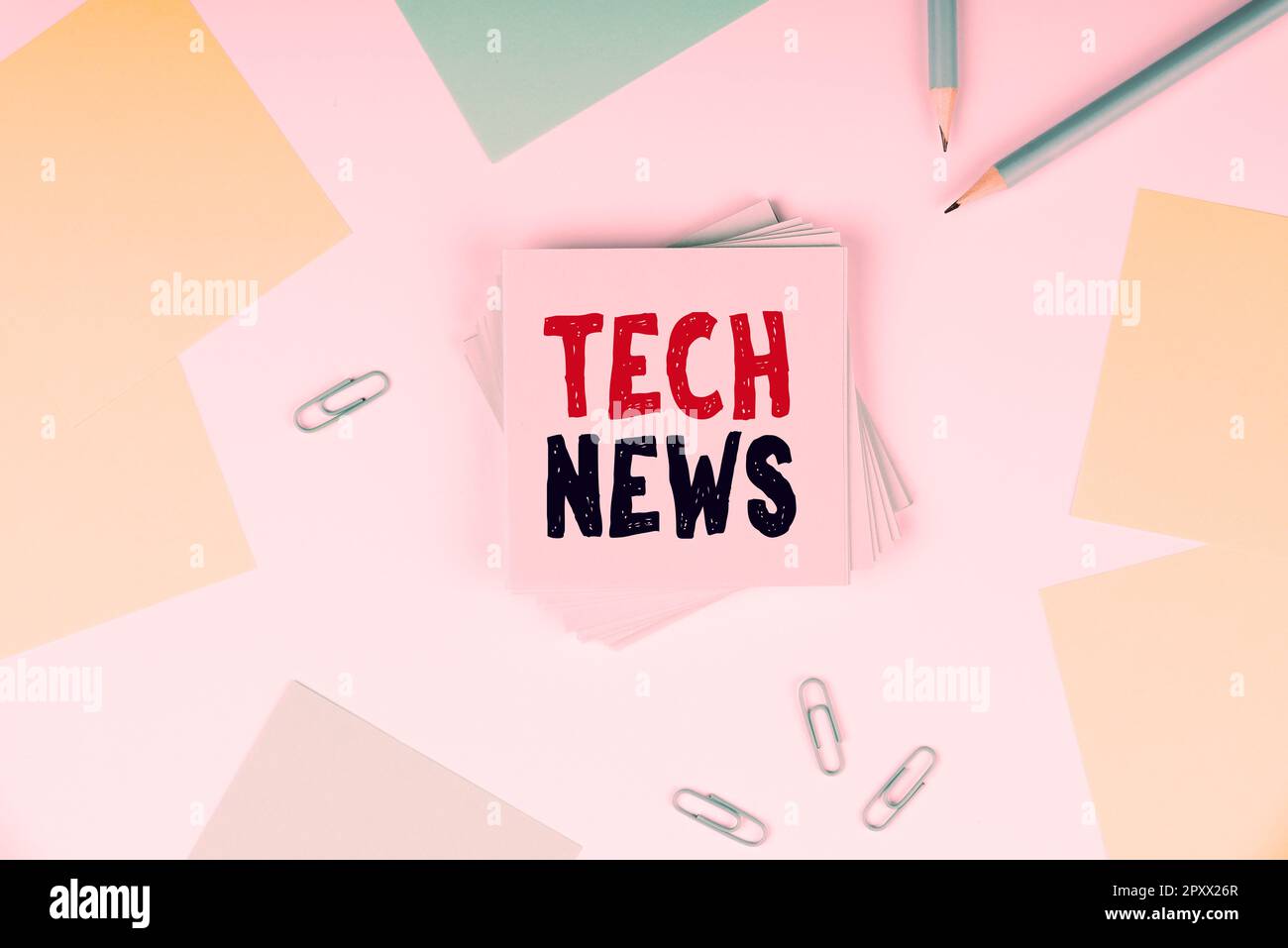 Ispirazione che mostra Sign Tech News, Word per le informazioni appena ricevute o importanti sulla tecnologia Foto Stock