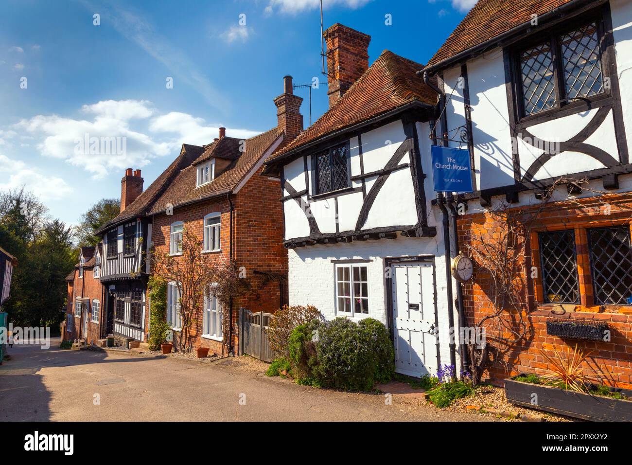 Storiche case medievali a graticcio a Chilham, Kent, Inghilterra, Regno Unito Foto Stock