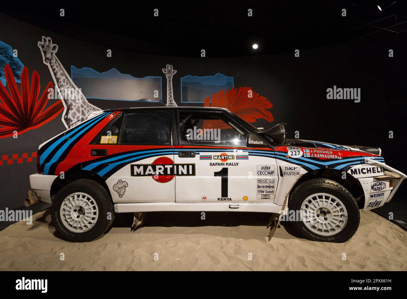 Lancia Delta HF integrale evoluzione Safari (1992). Mostra di vecchie auto da rally Età d'oro del Rally a MAUTO, Museo dell'Automobile di Torino. Foto Stock