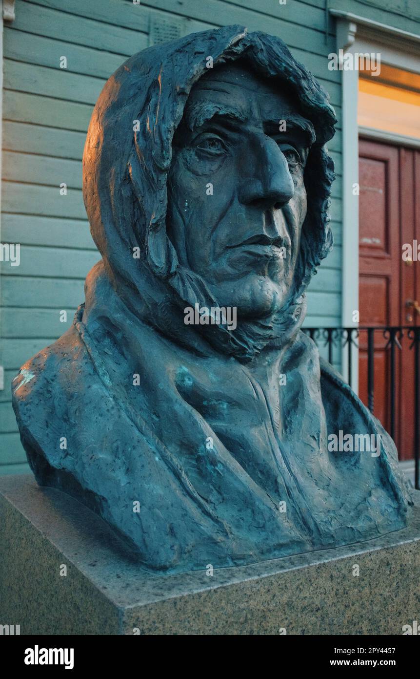 Esploratore polare Roald Amundsen statua a tromso Foto Stock