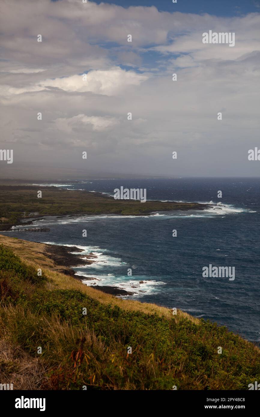 Hawaii Scenic Coast, Kona Coast, Big Island vista, Southern Island vista in auto dell'Oceano Pacifico con la costa Foto Stock