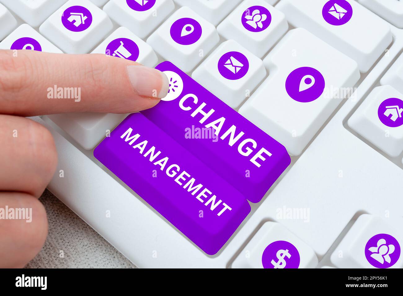 Didascalia di testo che presenta Change Management. Concetto Internet Sostituzione della leadership in un'organizzazione nuove politiche Foto Stock