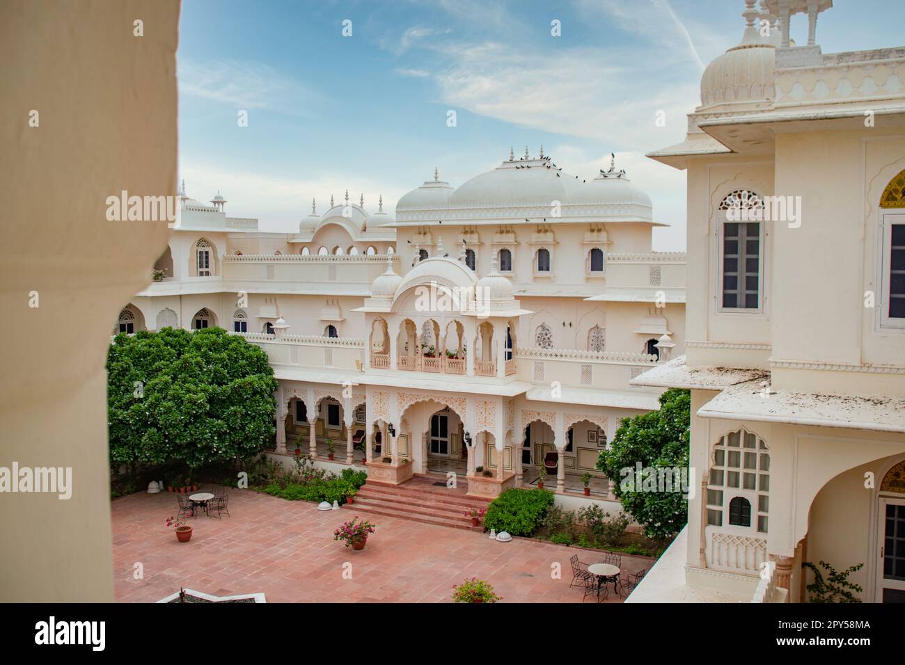 Ci sono alcuni palazzi nel Parco Nazionale di Ranthambore e dintorni che i visitatori possono esplorare. Uno dei più popolari è il Nahargarh Palace, che è l Foto Stock