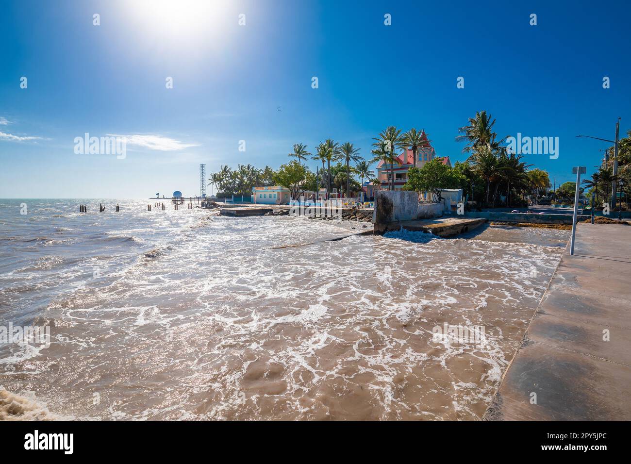 La spiaggia più a sud di Pocket Park e il lungomare con vista su Key West Foto Stock