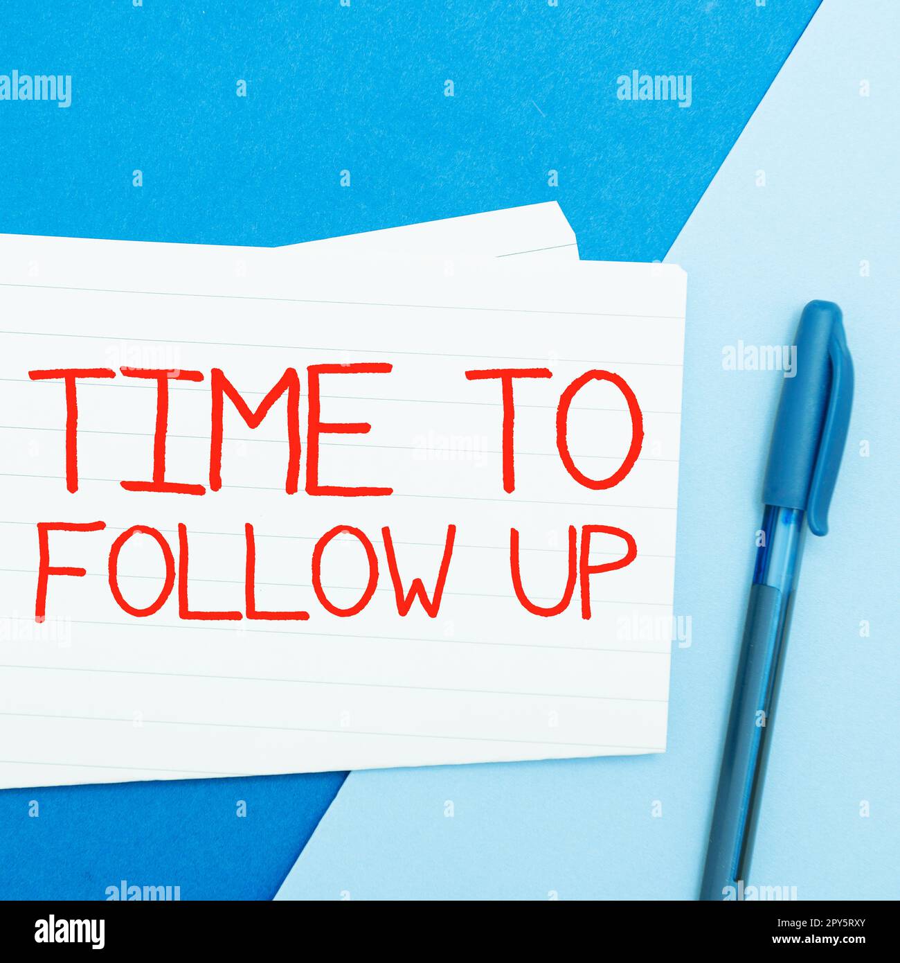 Scrittura visualizzazione testo tempo di follow-up. Business Concept richiesta dell'attività precedente o continuazione delle informazioni Foto Stock