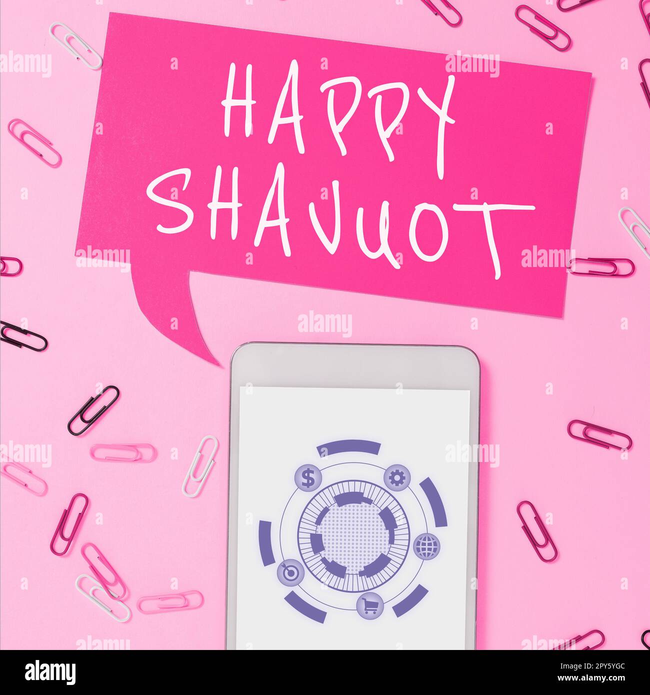 Didascalia concettuale Happy Shavuot. Approccio economico festa ebraica commemorativa della rivelazione dei dieci Comandamenti Foto Stock
