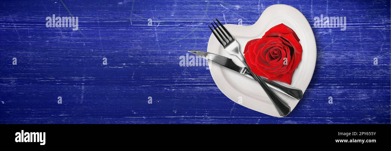 San Valentino cuore a forma di cena o concetto di salute nutrizione. Foto Stock