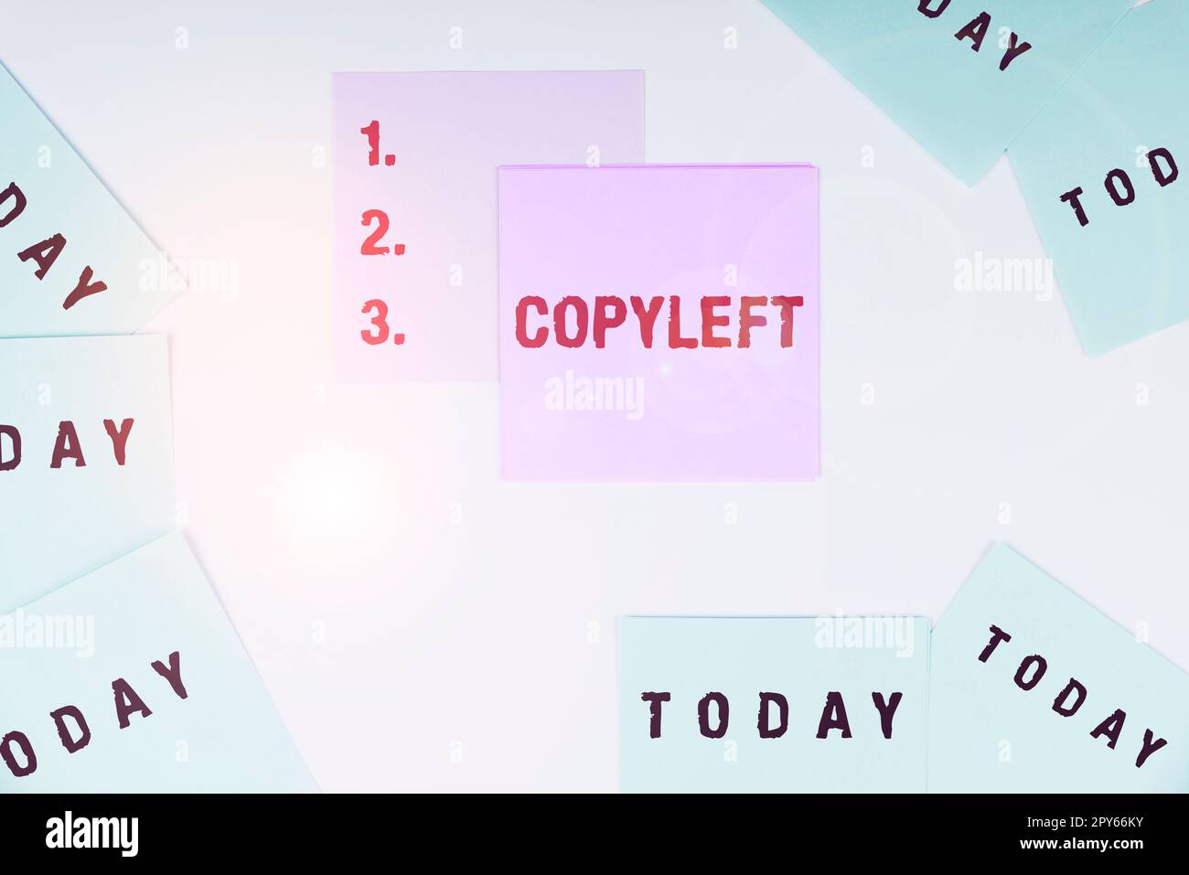 Visualizzazione concettuale Copyleft. Parola scritta sul diritto di usare, modificare, copiare e condividere liberamente software, opere d'arte Foto Stock