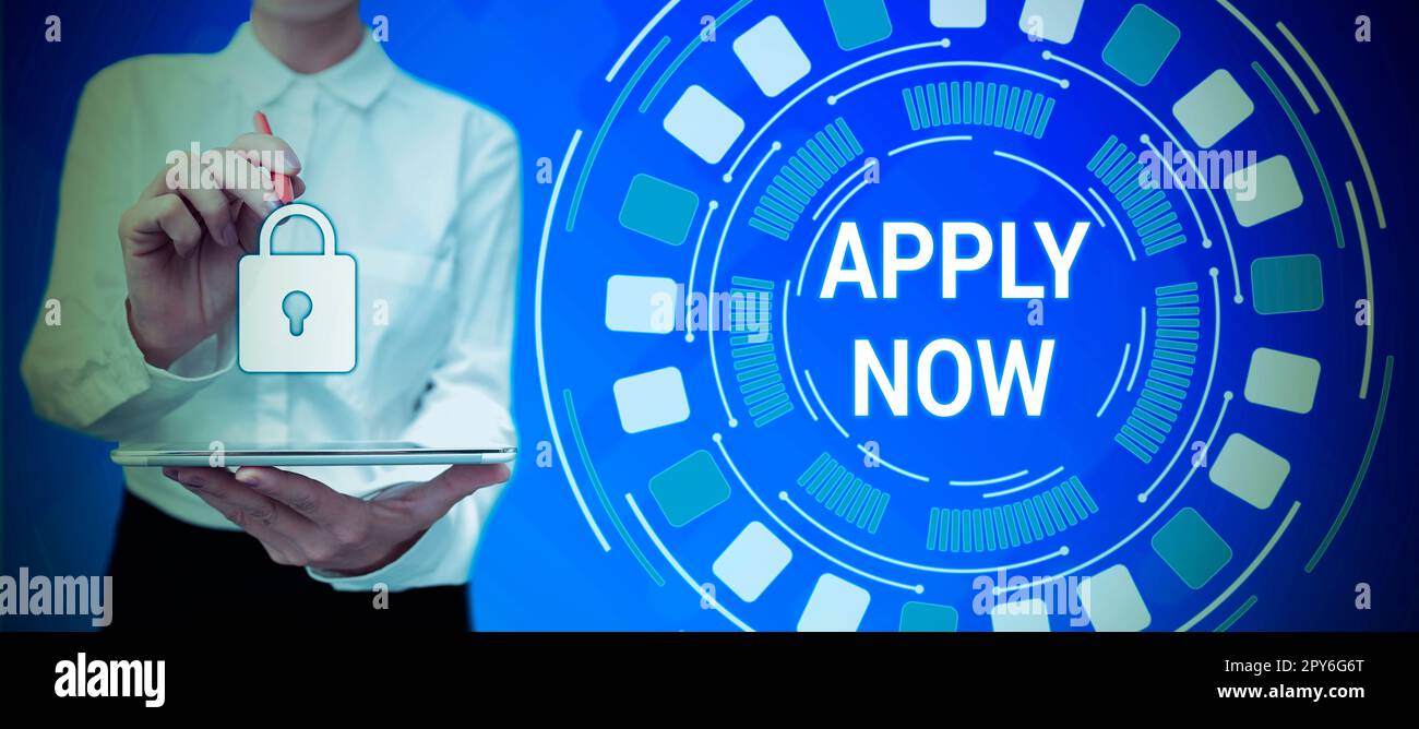 Testo che mostra l'ispirazione Applica ora. Concetto aziendale che invita tutti a inviare una lettera di candidatura per aderire all'iscrizione Foto Stock