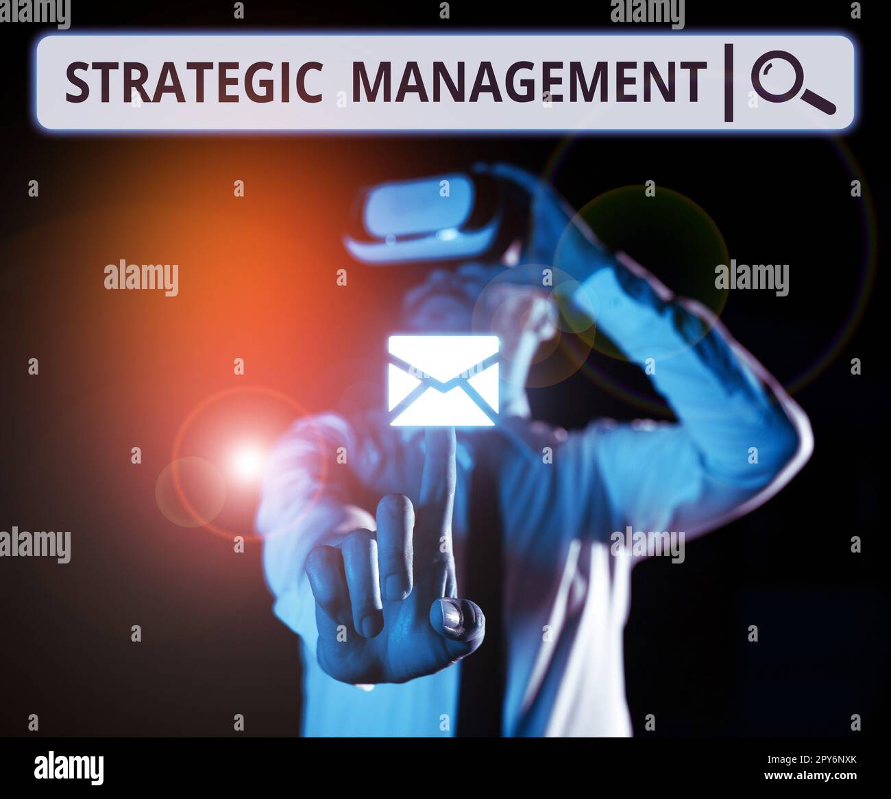 Cartello che mostra Strategic Management. Parola per la formulazione e l'attuazione degli obiettivi principali Foto Stock