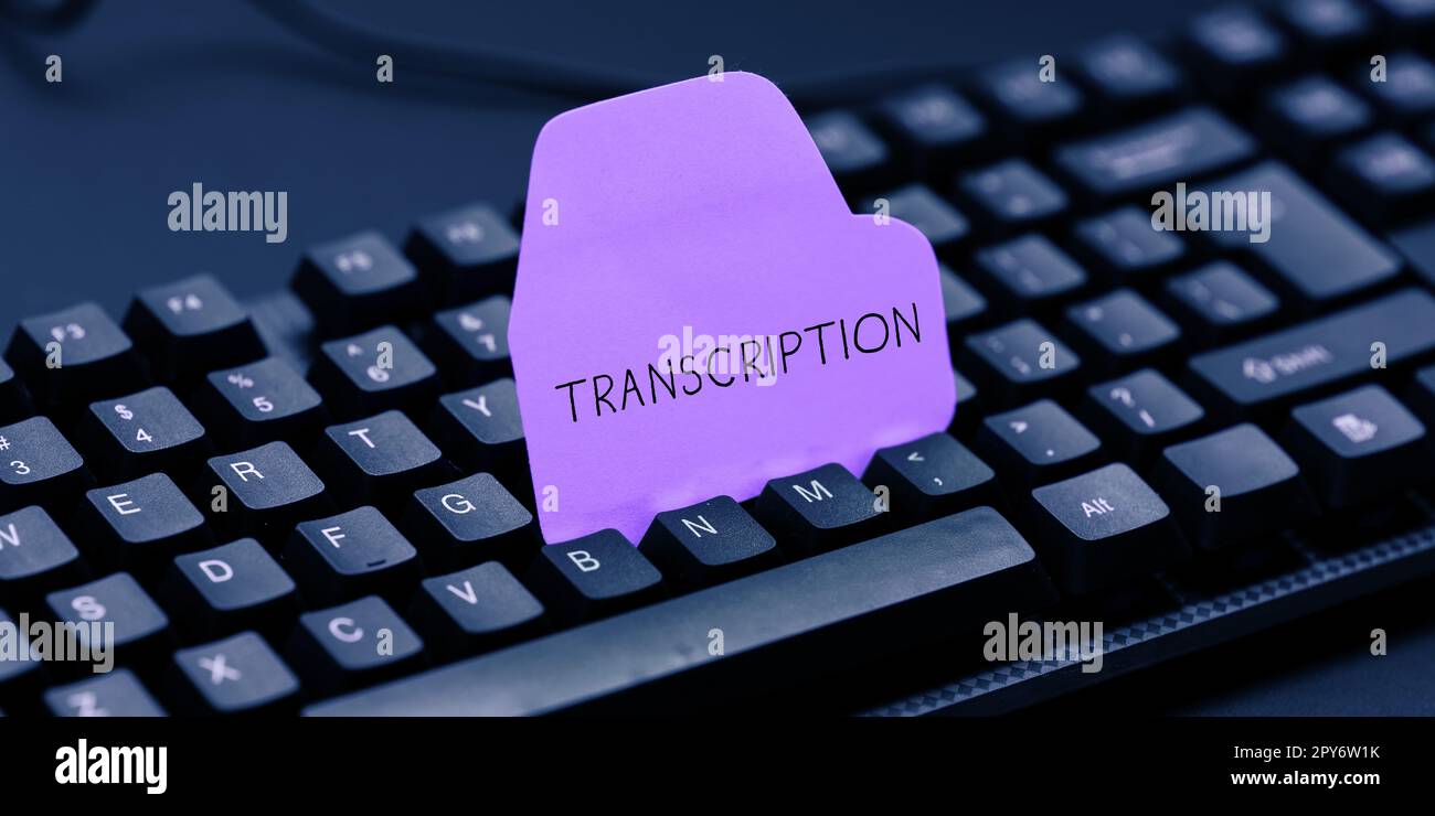 Trascrizione del testo scritto a mano. Word per la versione scritta o stampata di qualcosa Copia cartacea dell'audio Foto Stock