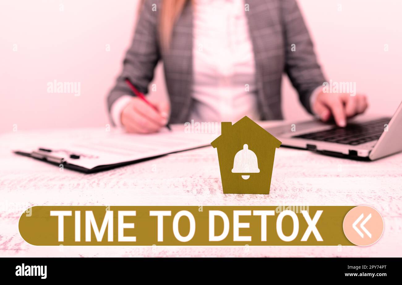 Segno che mostra il tempo a Detox. Parola per momento per la salute di nutrizione di dieta il trattamento di dipendenza pulisce Foto Stock