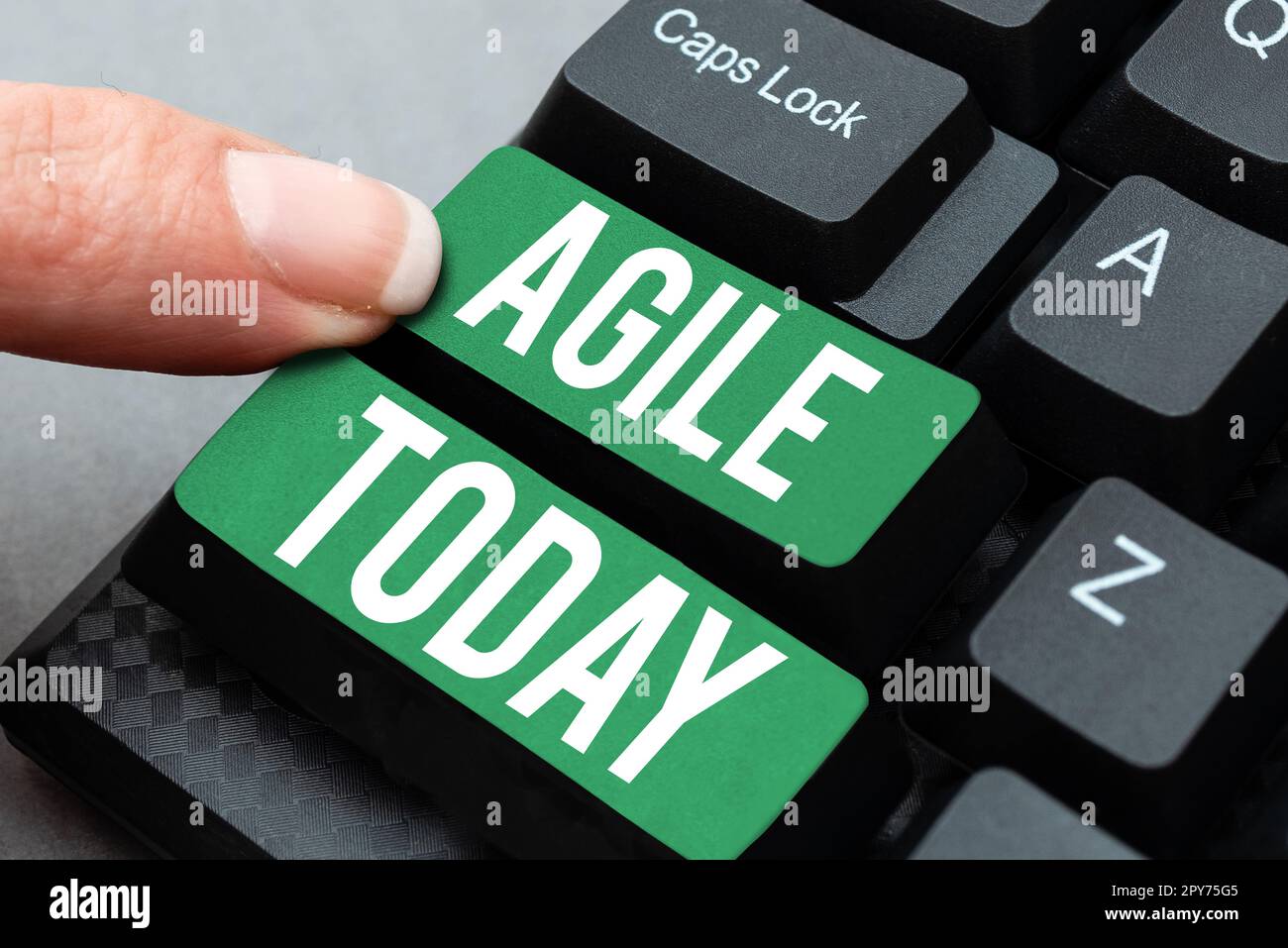Didascalia di testo che presenta Agile. Le aziende mostrano un approccio particolare alla gestione dei progetti utilizzato nel software Foto Stock