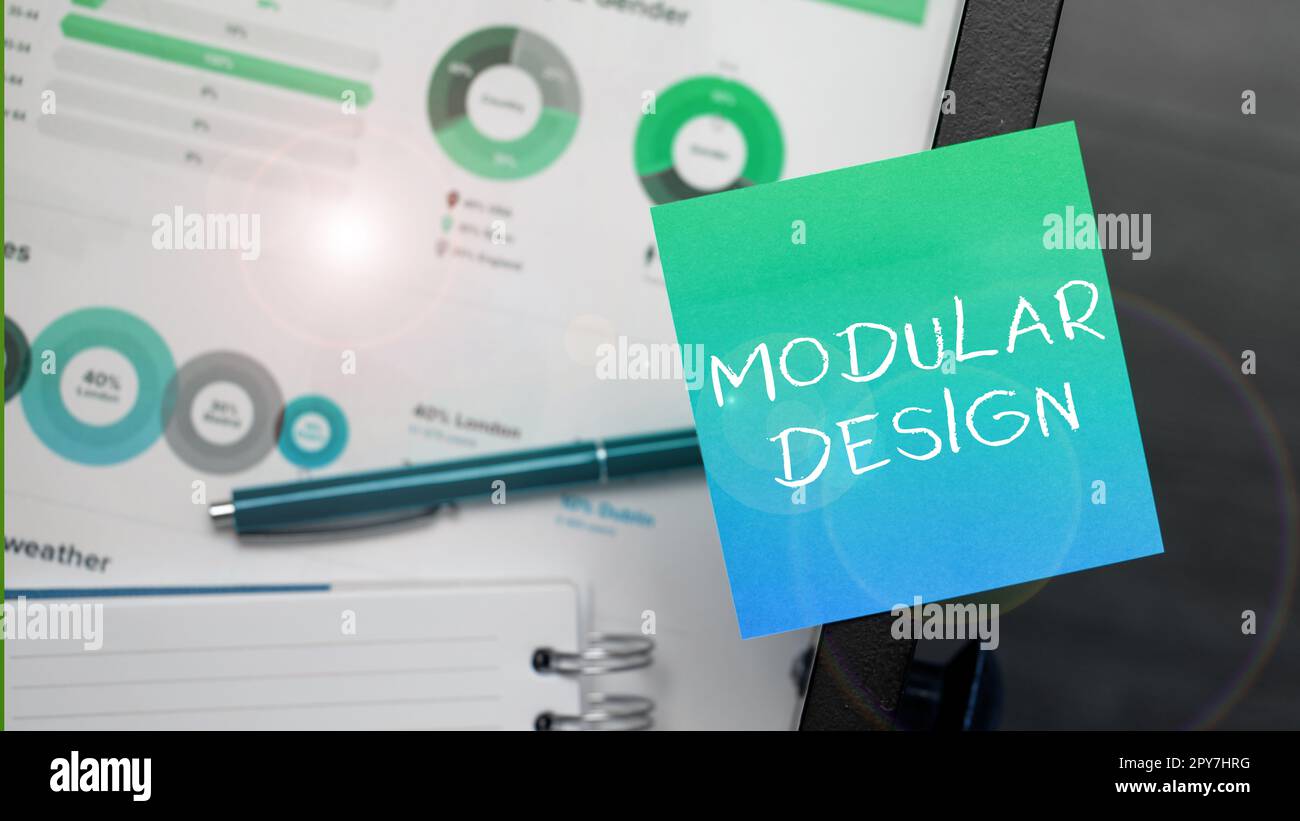 Ispirazione che mostra il segno Modular Design. Parola per la progettazione di prodotti per la produzione di prodotti mediante l'integrazione o la combinazione di parti indipendenti Foto Stock