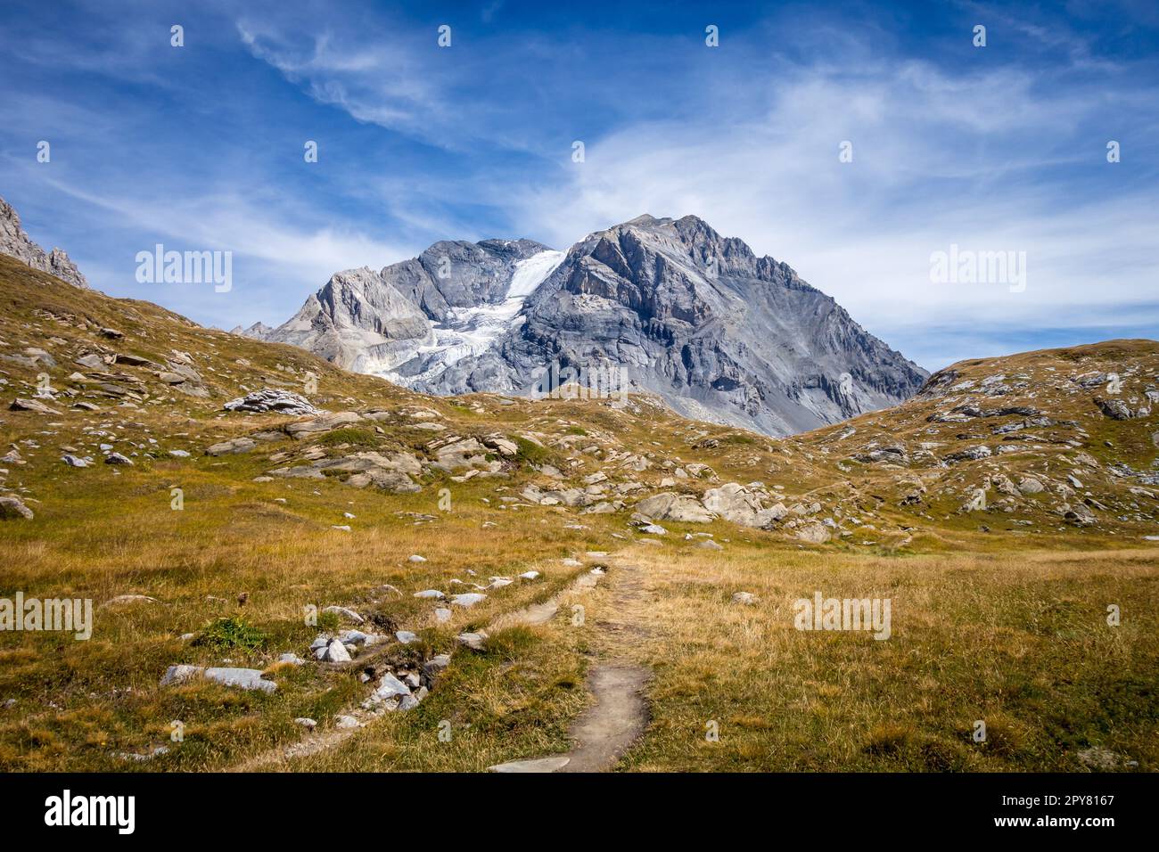 Grande casse paesaggio dei ghiacciai alpini nelle alpi francesi Foto Stock