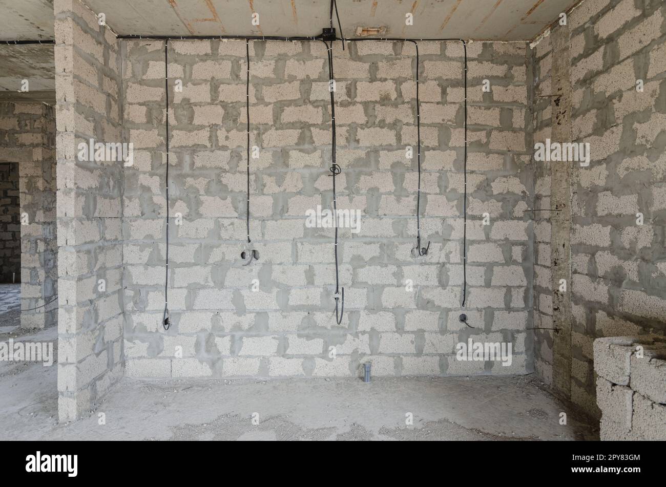 Costruzione di un edificio residenziale individuale, una parete per l'installazione di una cucina nella casa Foto Stock