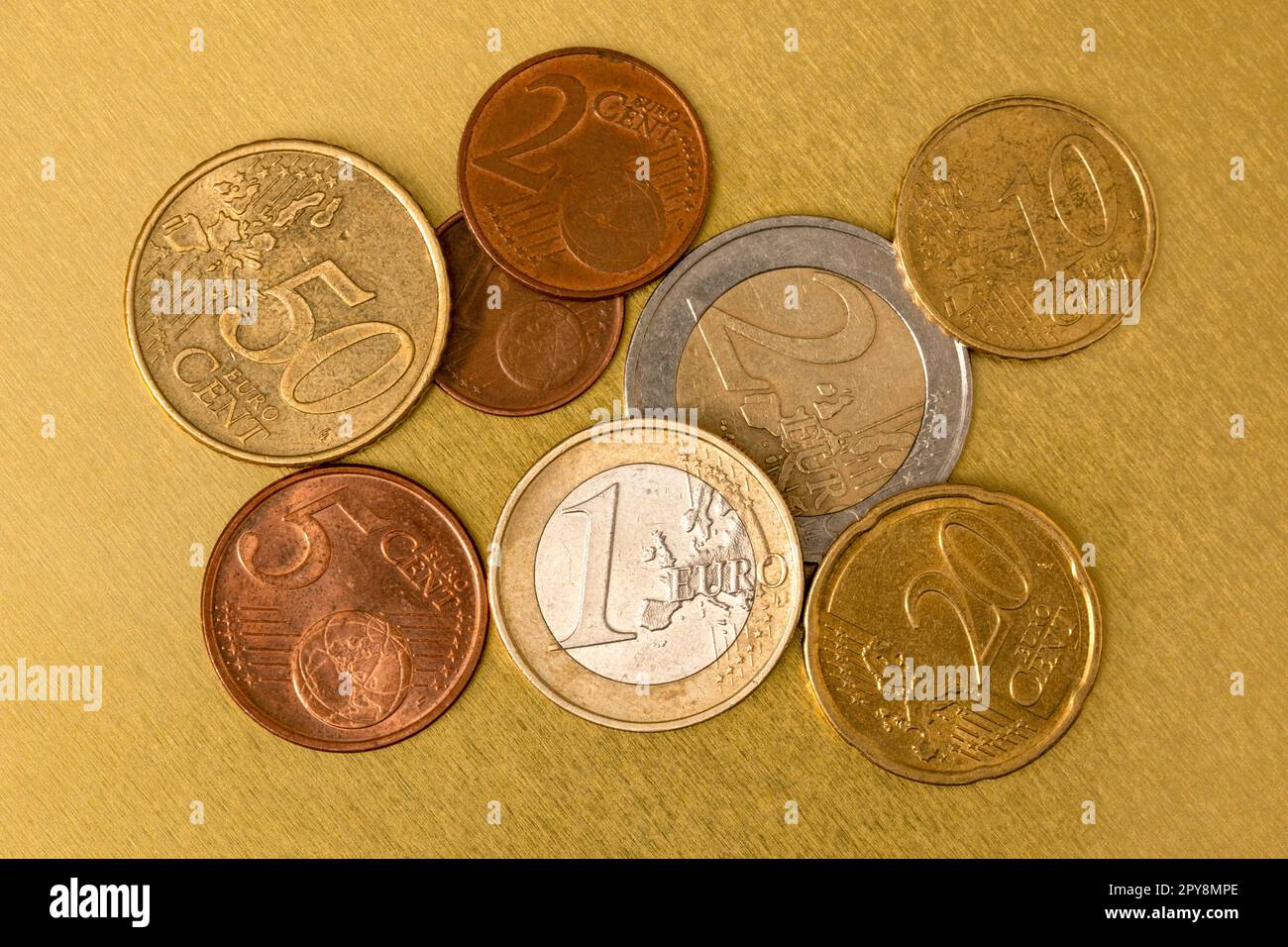 Monete in euro miste di vari valori Foto Stock