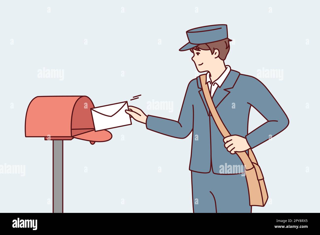 Uomo in uniforme postino getta la lettera di carta nella cassetta postale di metallo che si trova sulla strada. Guy consegna posta fresca con avvisi da parte di agenzie governative o messa Foto Stock