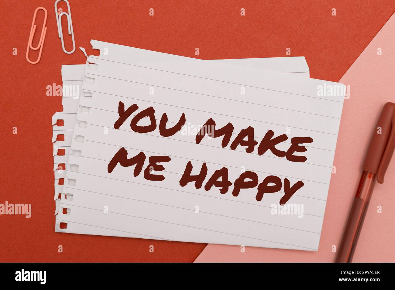 Testo della scrittura mi fate felice. Foto concettuale qualcosa o qualcuno che dà piacere e divertimento Foto Stock