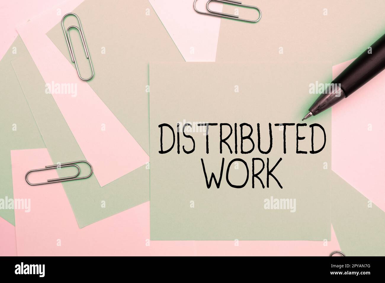 Scrittura a mano segno lavoro distribuito. Parola per praticato dalle imprese che utilizzano le strutture di rete Foto Stock