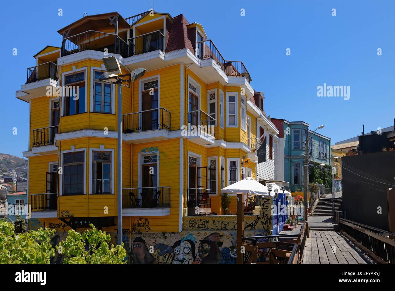 Case tradizionali, Cerro Alegre, quartiere storico, Valparaiso, Cile Foto Stock