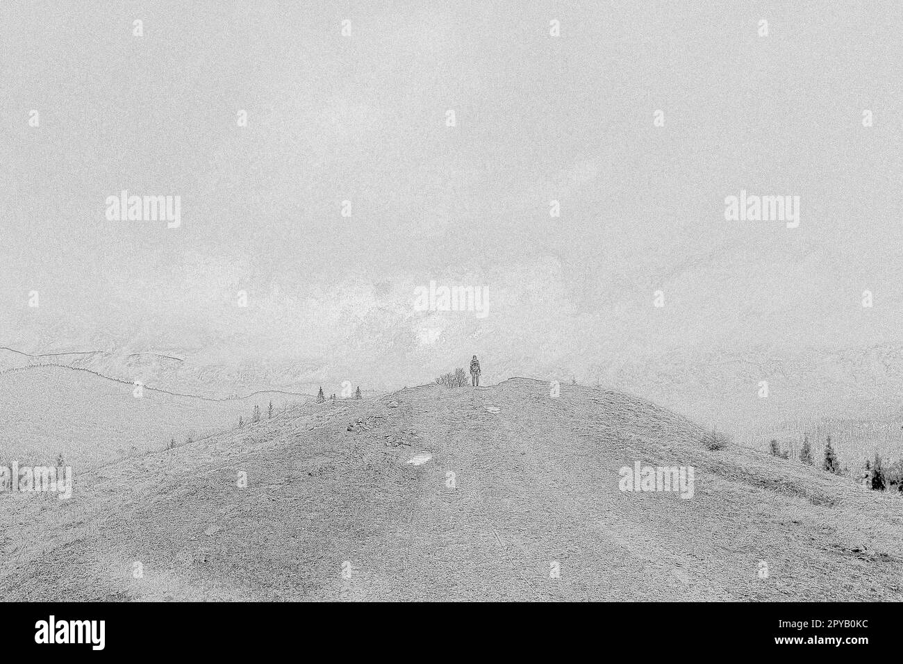 Escursionista in piedi su erba secca incisione su un disegno disegnato a mano Foto Stock