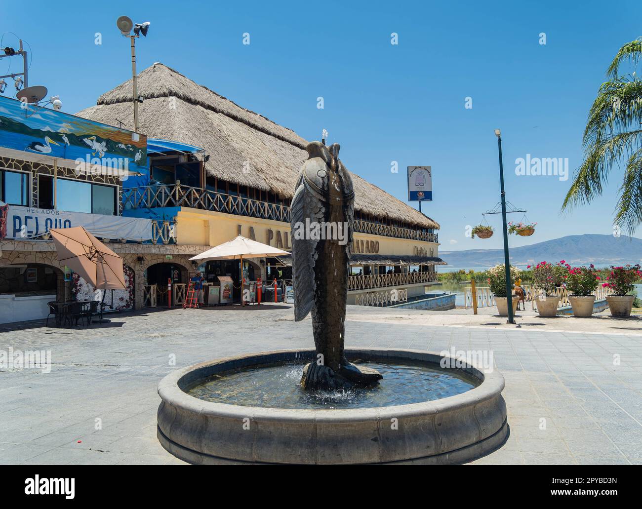 Messico, Apr 28 2023 - Vista soleggiata del ristorante la palapa del guayabo Foto Stock
