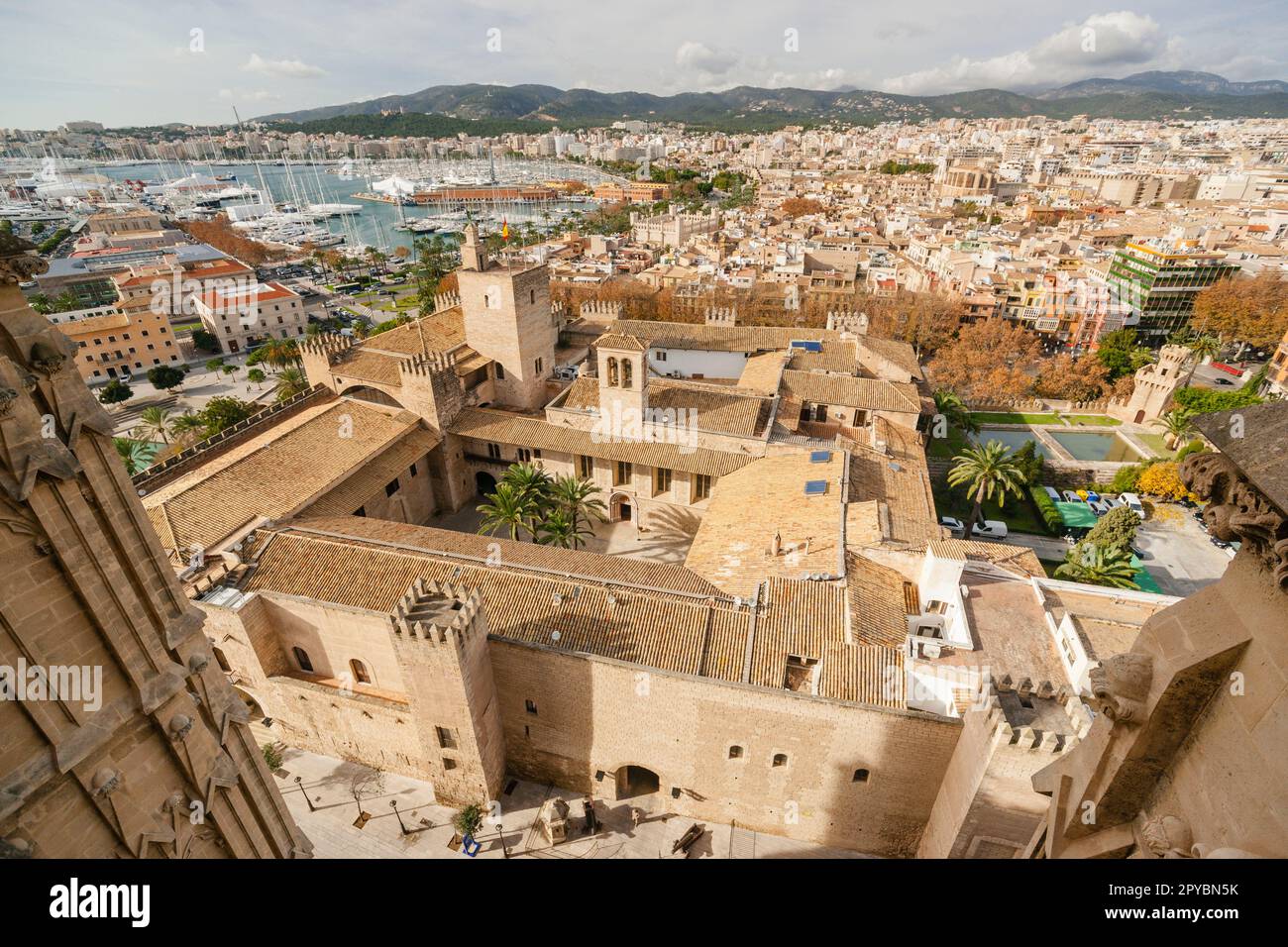 Palacio Real de la Almudaina , siglos XIII-XXI. Palma.Mallorca. Islas Baleares. España. Foto Stock
