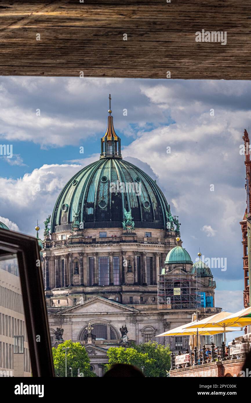 Il Duomo di Berlino è una famosa cattedrale storica in Germania Foto Stock