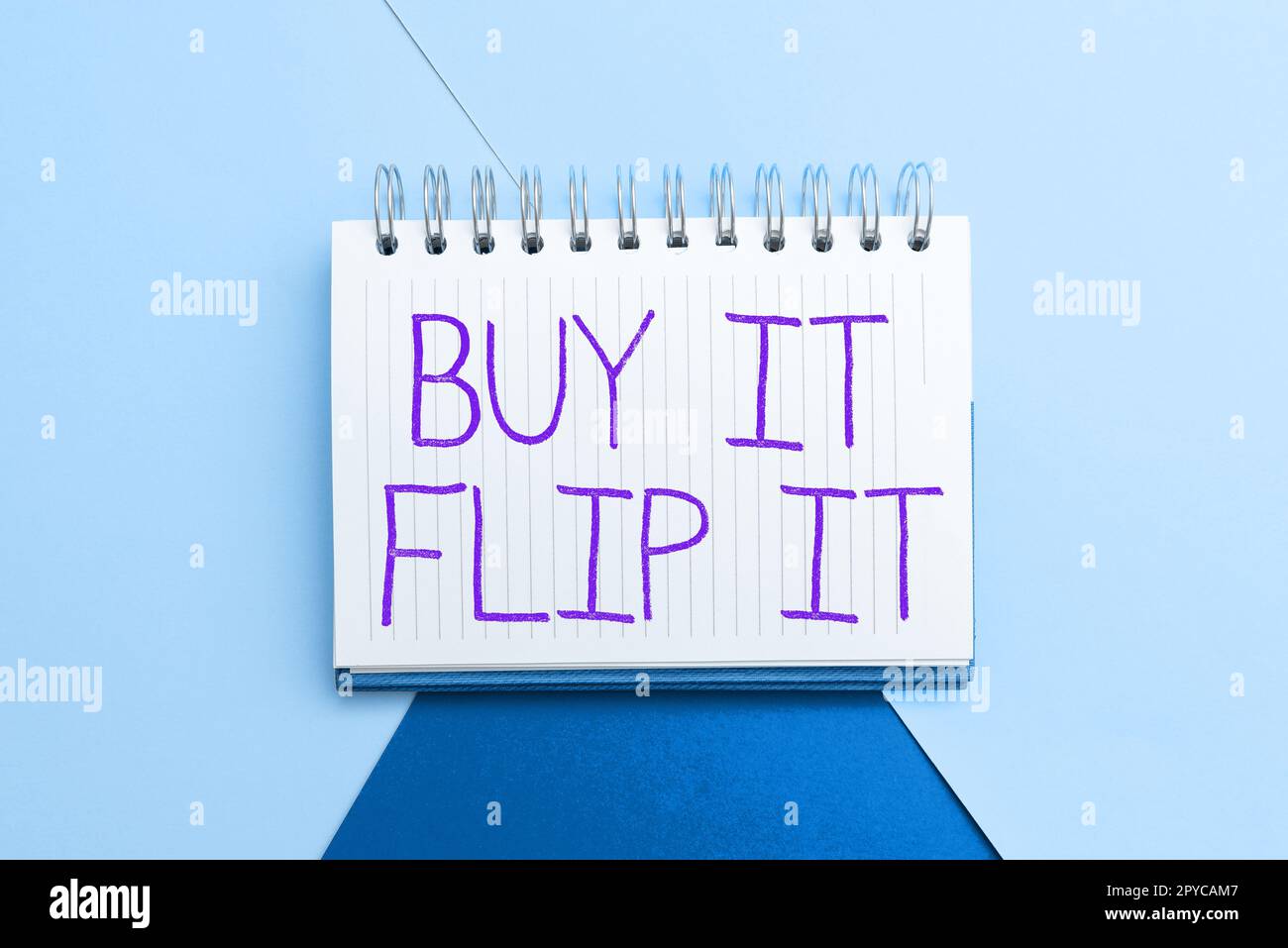 Segno che mostra Buy IT Flip it. Word for Buy qualcosa li ripara poi li vende per più profitto Foto Stock