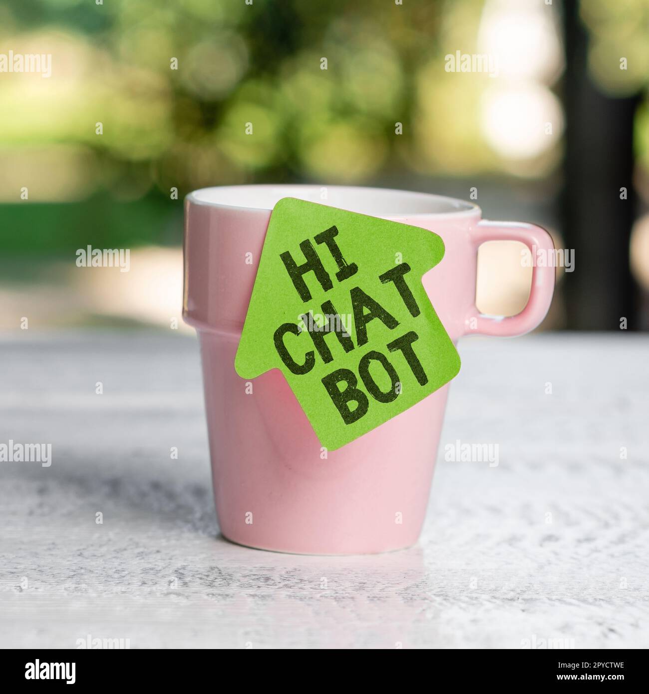 Scrittura testo Ciao Chat Bot. Business Concept saluto alla macchina robot che risponde a un messaggio inviato Foto Stock