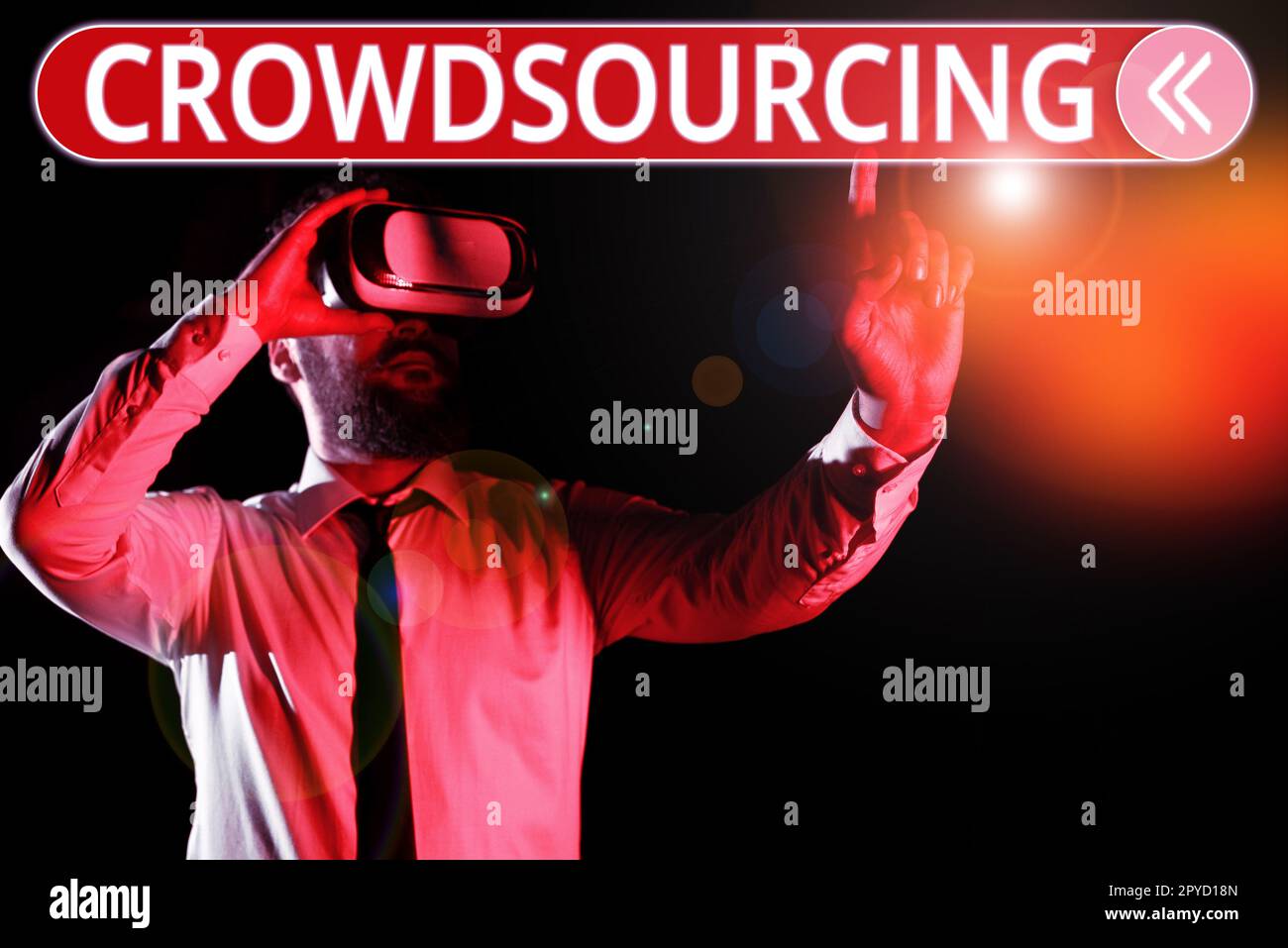 Segnaletica che mostra Crowdsourcing. Parola scritta su come ottenere informazioni sul lavoro da un grande gruppo di persone Foto Stock