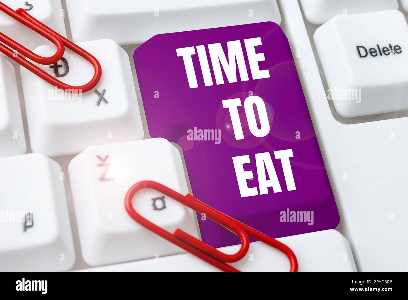 Didascalia concettuale tempo di mangiare. Concetto che significa momento giusto per gustare un pasto pranzo cena buon cibo fame Foto Stock