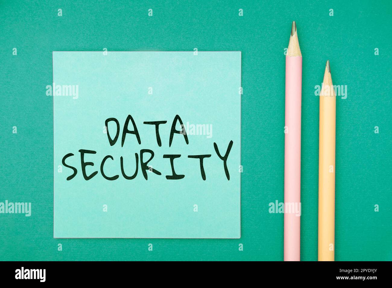 Simbolo di testo che mostra la sicurezza dei dati. Word for Confidentiality Backup di crittografia del disco protezione della password Foto Stock