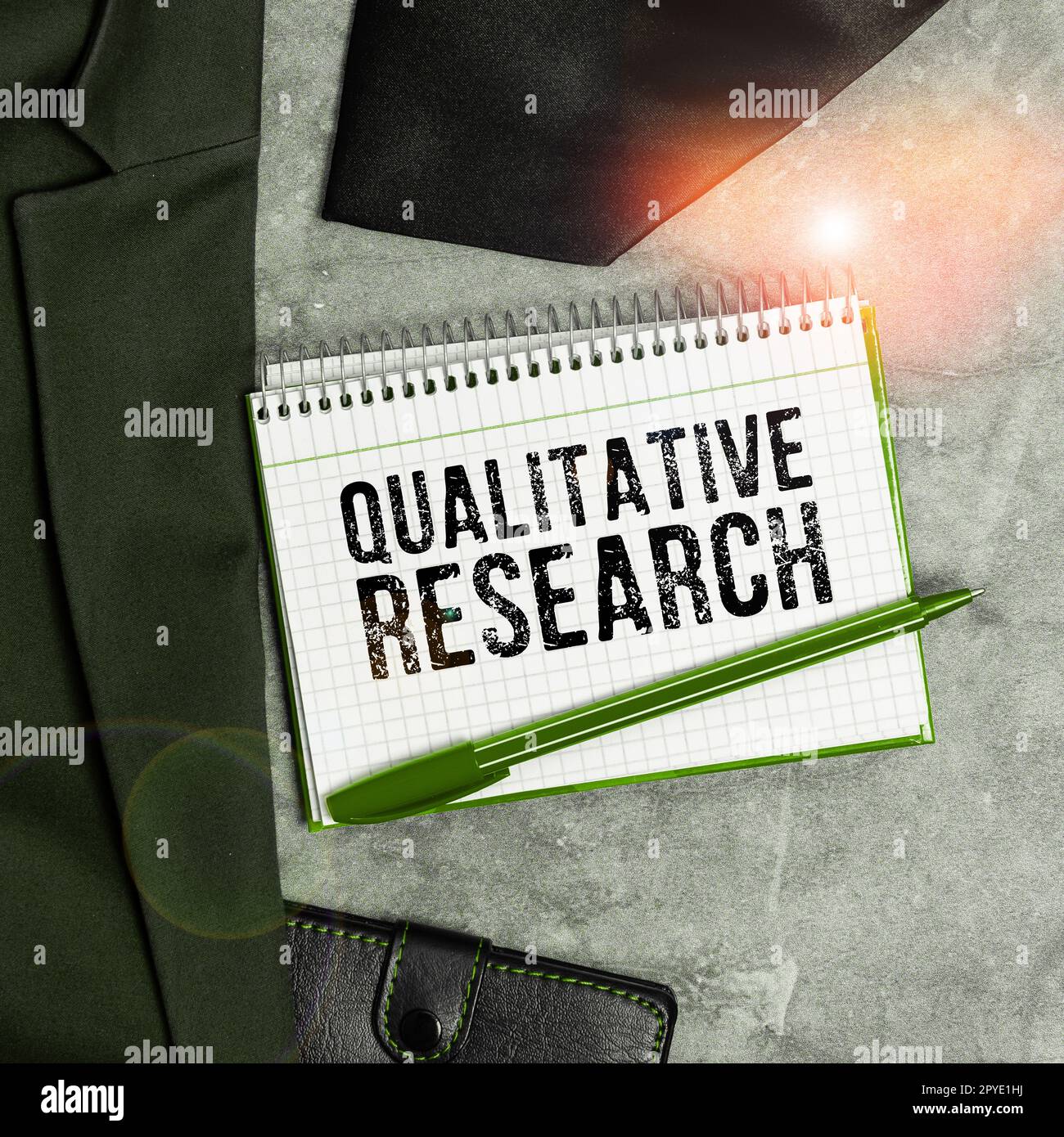 Ispirazione mostrando segno di ricerca qualitativa. Internet Concept certificato per svolgere un lavoro competente con esperienza Foto Stock