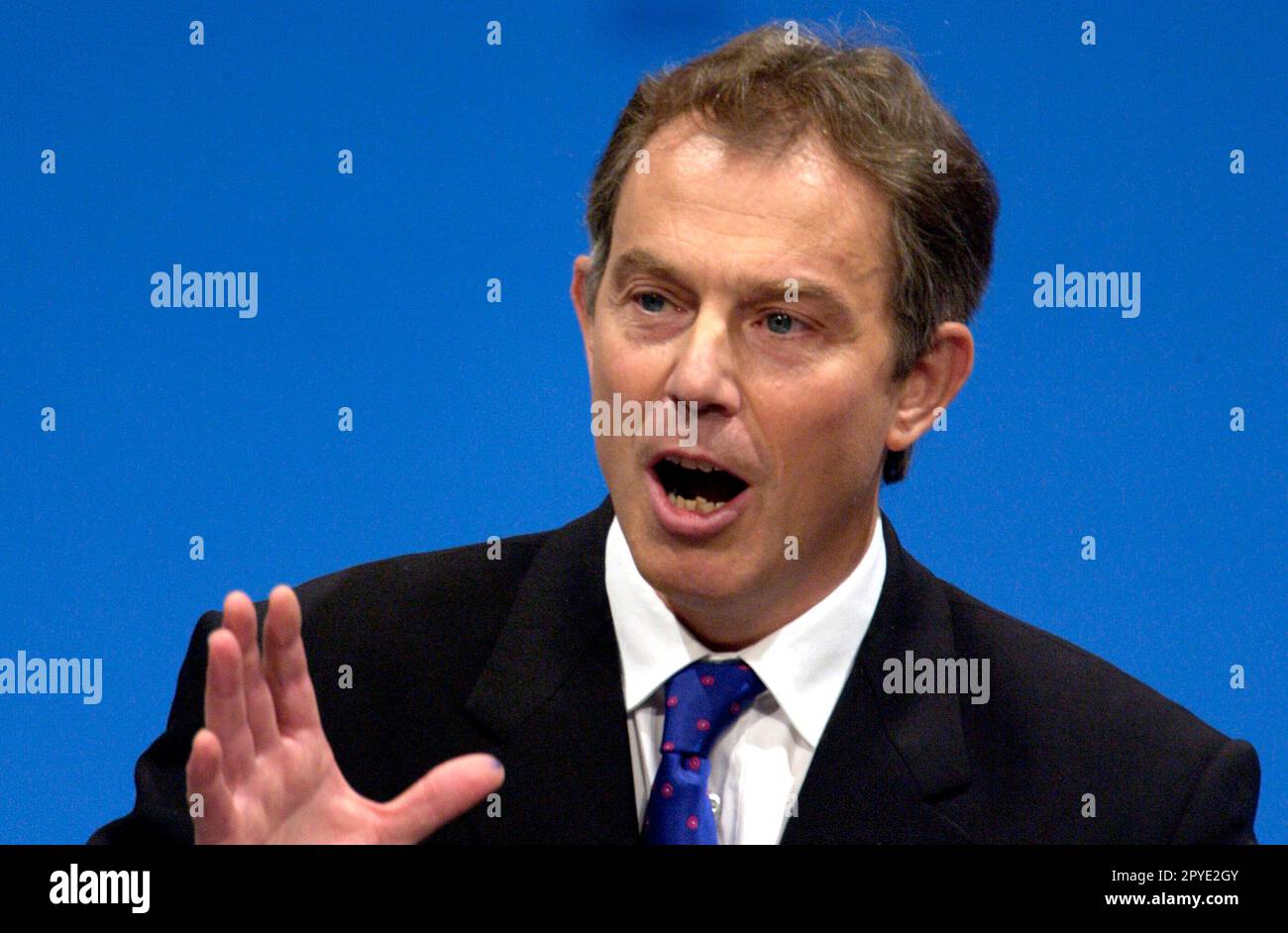 Norimberga, Germania. 20th Nov 2001. FOTO D'ARCHIVIO: Tony BLAIR compie 70 anni il 6 maggio 2023, SN06 Blair 2011.jpg:00 Politica, Tony BLAIR, primo Ministro UK, leader Labor Party, Ritratto, QF, il 20/11/2001 ? Credit: dpa/Alamy Live News Foto Stock