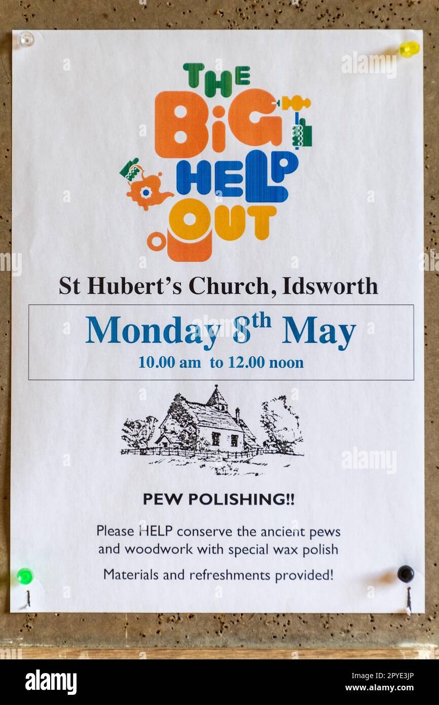 Idsworth, Hampshire, Inghilterra, Regno Unito. Poster sull'evento Big Help out lunedì 8th maggio su una bacheca della chiesa. Il Big Help out è una giornata nazionale di volontariato che si svolge il 8 maggio, il lunedì di festa della Banca di re Carlo III incoronazione fine settimana. L'avviso sta chiedendo ai volontari di aiutare con la lucidatura del pelo della chiesa. Foto Stock Idsworth, Hampshire, Inghilterra, Regno Unito. Poster sull'evento Big Help out lunedì 8th maggio su una bacheca della chiesa. Il Big Help out è una giornata nazionale di volontariato che si svolge il 8 maggio, il lunedì di festa della Banca di re Carlo III incoronazione fine settimana. L'avviso sta chiedendo ai volontari di aiutare con la lucidatura del pelo della chiesa. Foto Stock