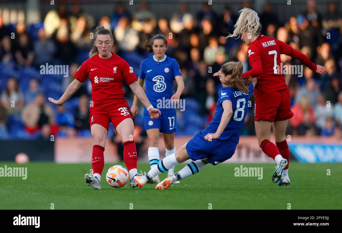 Londra, Regno Unito. 03rd maggio, 2023. Londra, Inghilterra, 3rd 2023 maggio: Melanie Leupolz (8 Chelsea) è fouled durante il Barclays fa Women's Super League partita di calcio tra Chelsea e Liverpool a Kingsmeadow a Londra, Inghilterra. (James Whitehead/SPP) Credit: SPP Sport Press Photo. /Alamy Live News Foto Stock