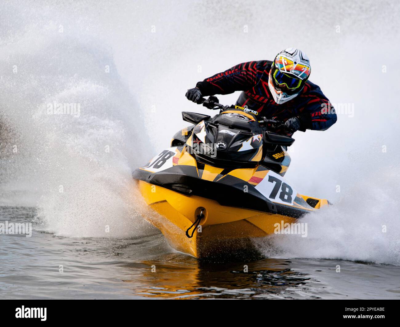 Moto d'acqua nel turno 1 del Campionato JSRA UK nell'aprile 2022 a fosse Hill Foto Stock