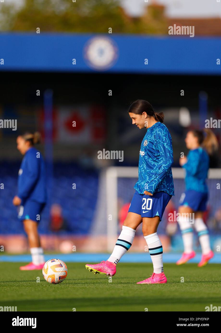 Londra, Regno Unito. 03rd maggio, 2023. Londra, Inghilterra, 3rd 2023 maggio: Sam Kerr (20 Chelsea) si scalda prima della partita di calcio della Super League femminile di Barclays fa tra Chelsea e Liverpool a Kingsmeadow a Londra, Inghilterra. (James Whitehead/SPP) Credit: SPP Sport Press Photo. /Alamy Live News Foto Stock
