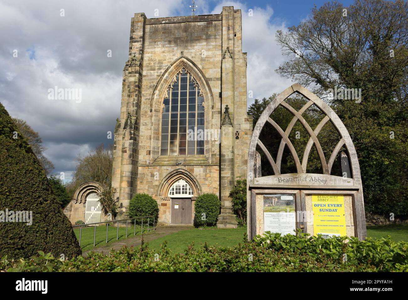 Beauchief Abbey e cottage a Sheffield, Yorkshire, Inghilterra, Grade II* edificio classificato culto suburbano Foto Stock