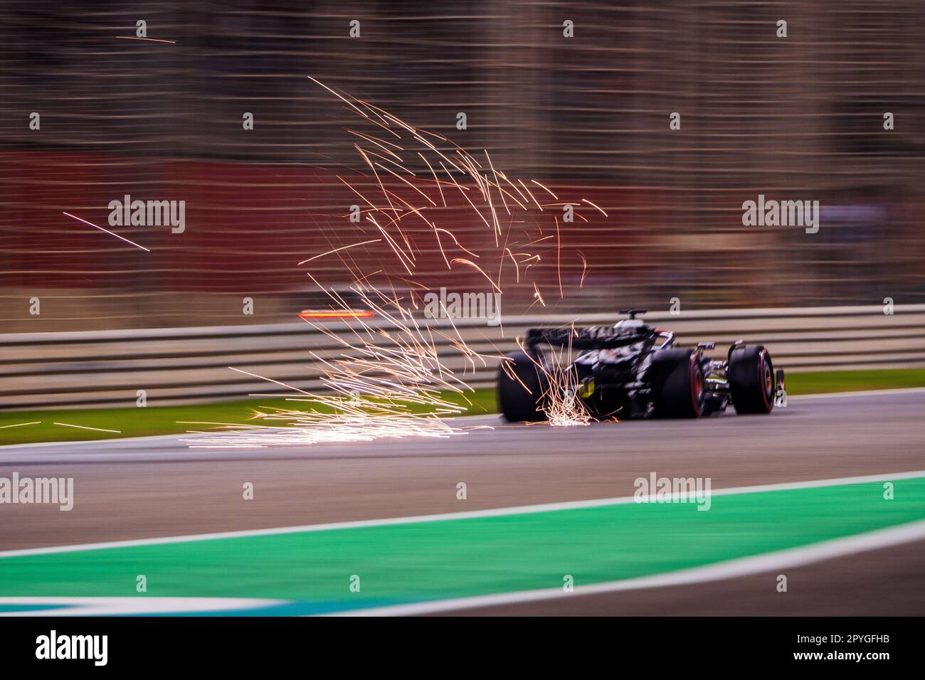 MANAMA, BAHRAIN, circuito di Sakhir, 3. Marzo 2023: N. 21, Nick de VRIES, NDL, Scuderia Alpha Tauri, AT04, Durante il Gran Premio di Formula uno del Bahrain al Th Foto Stock