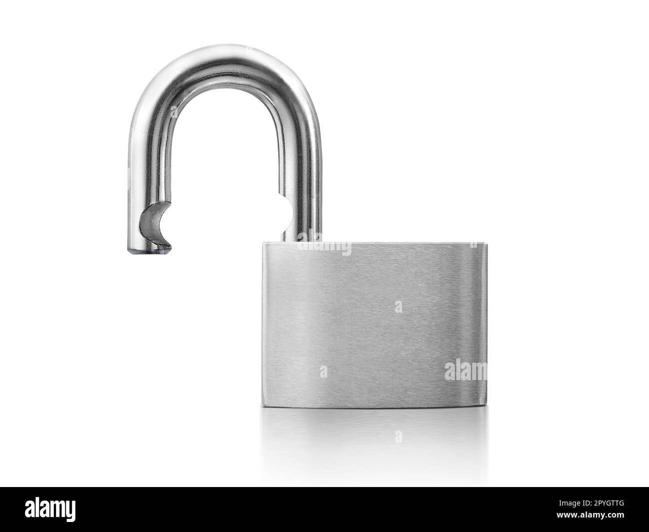 Un lucchetto sbloccato su sfondo bianco Foto Stock