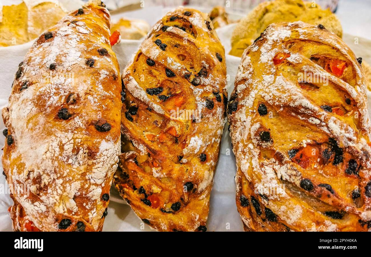 Panini, baguette, torte e altri dolci nel supermercato Chedraui, Messico. Foto Stock