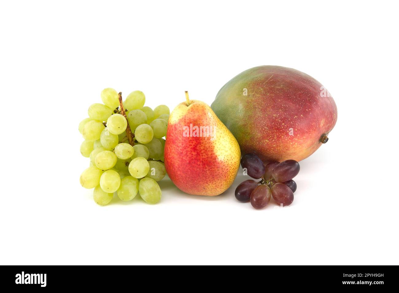 Assortimento di frutta fresca sana isolata su bianco Foto Stock