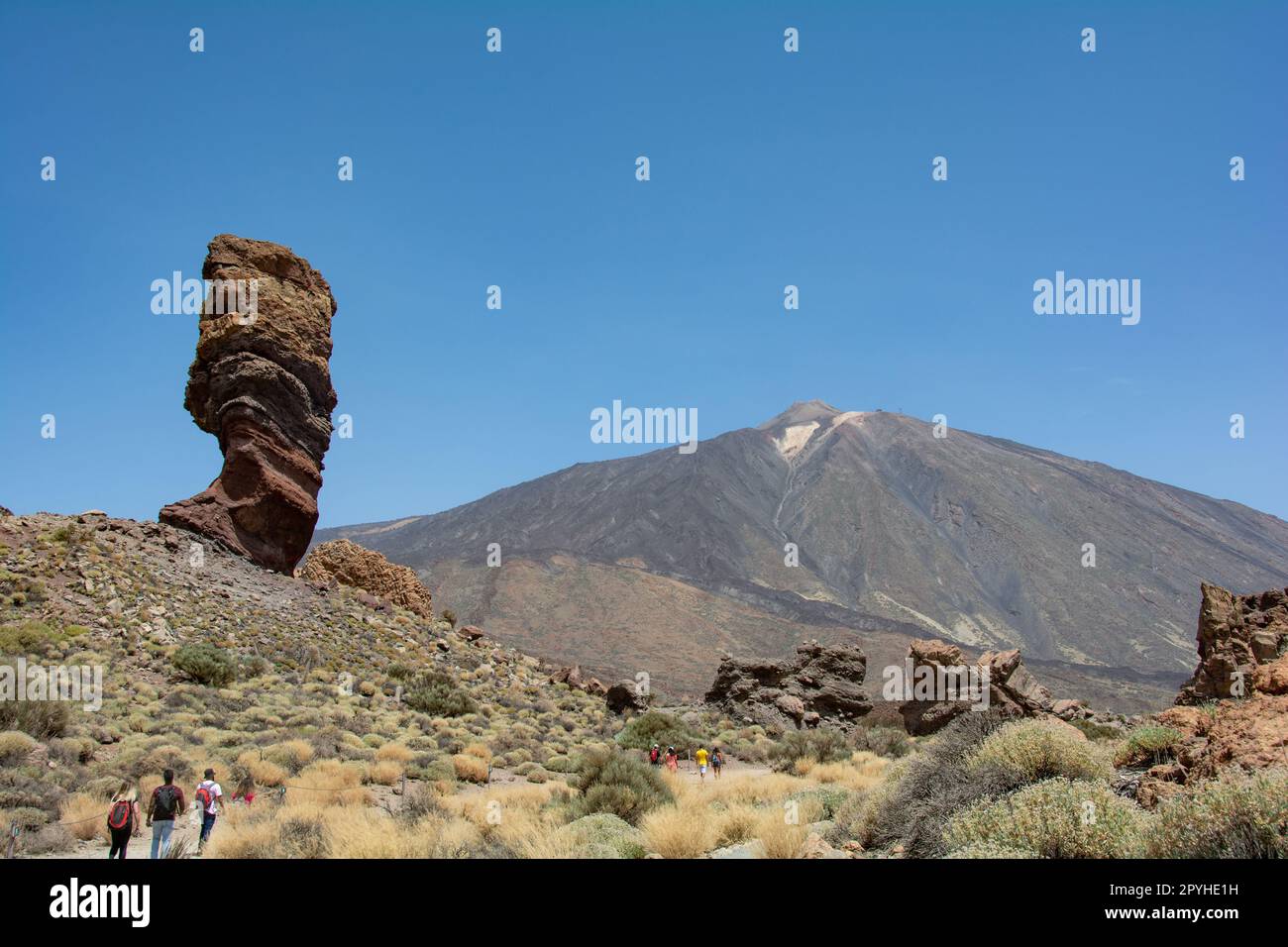 Roque Cinchado Rocks nel parco nazionale che si affaccia sul monte Teide Foto Stock