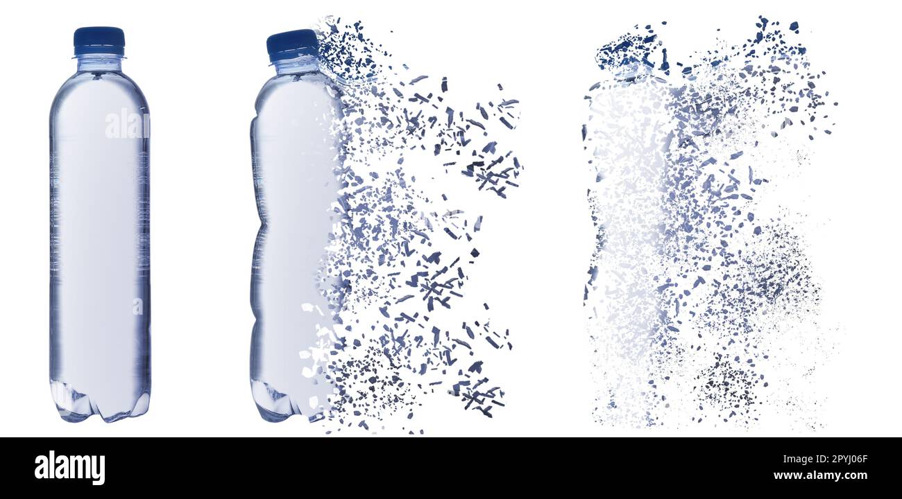 Set con bottiglie di acqua che svaniscono su sfondo bianco. Decomposizione dell'inquinamento plastico, progettazione di striscioni Foto Stock