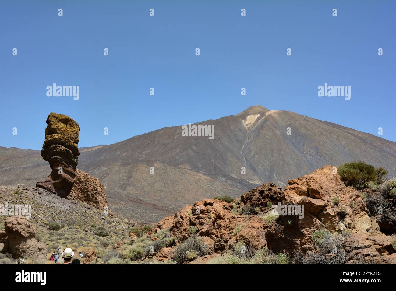 Roque Cinchado Rocks nel parco nazionale che si affaccia sul monte Teide Foto Stock