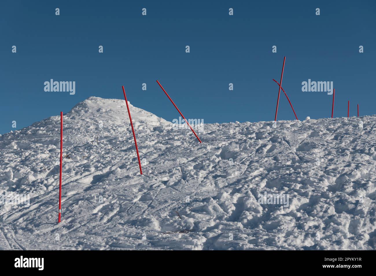 Segnaletica rossa per le piste da sci, Tromso, Norvegia. Foto Stock